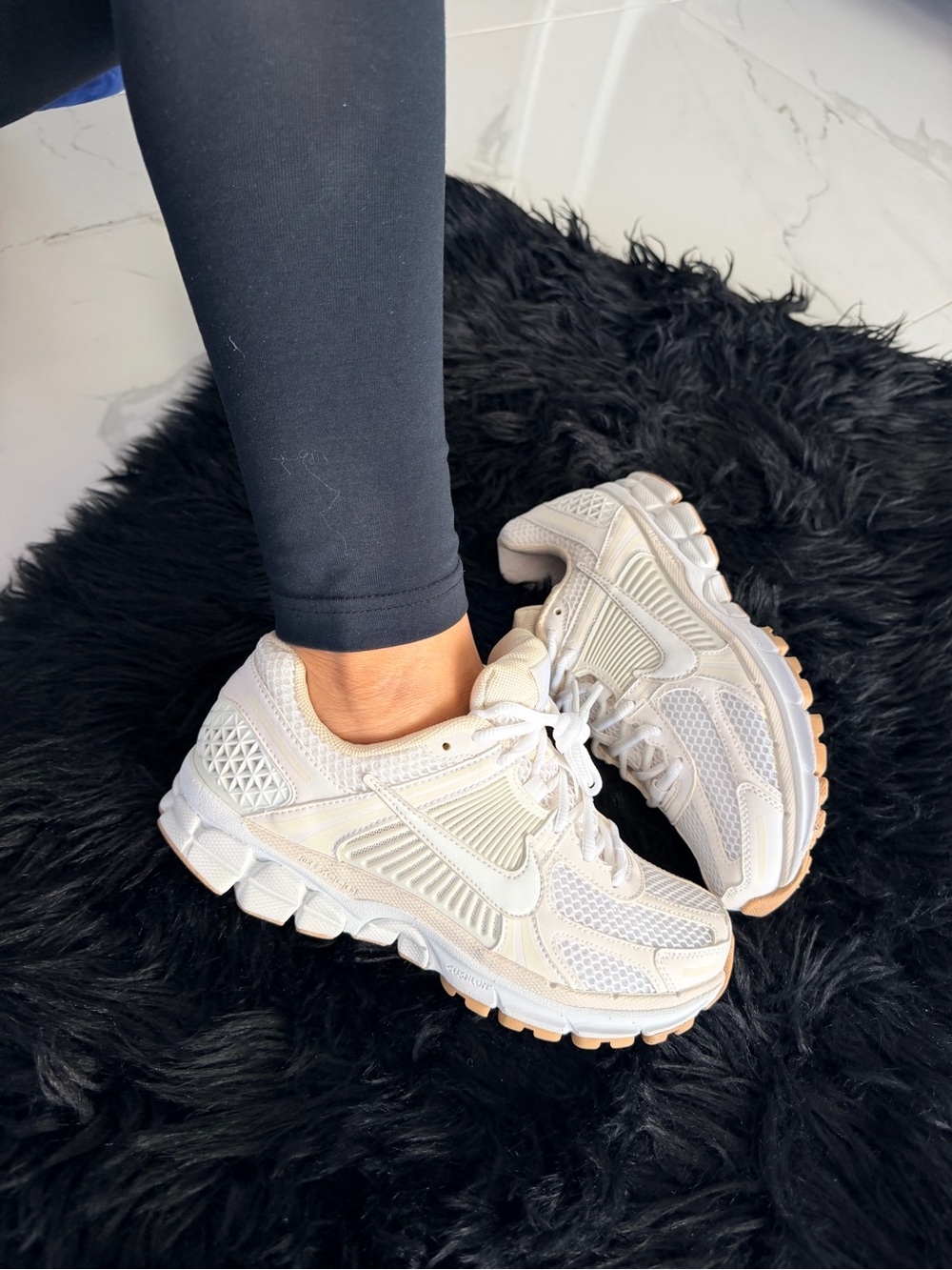 Nike Vomero 5 - Picture 2 of 6